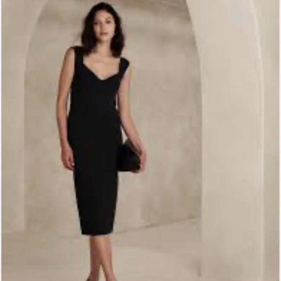Banana Republic factory SWEETHEART MIDI SWEATER DRESS - Picture 1 of 7